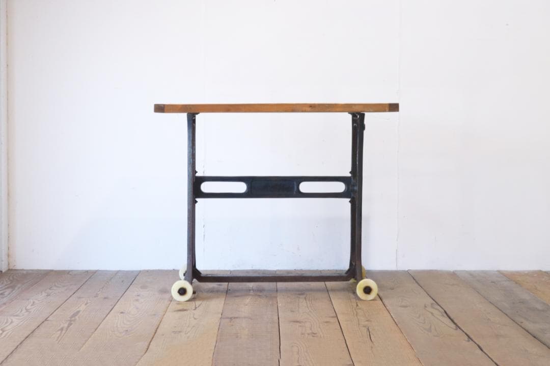 ヴィンテージ 作業台 テーブル 机 展示台 インダストリアル 天板 無垢材