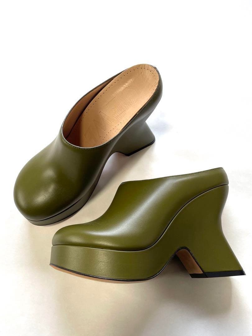 LOEWE テラ ウェッジ クロッグ(オリーブ)