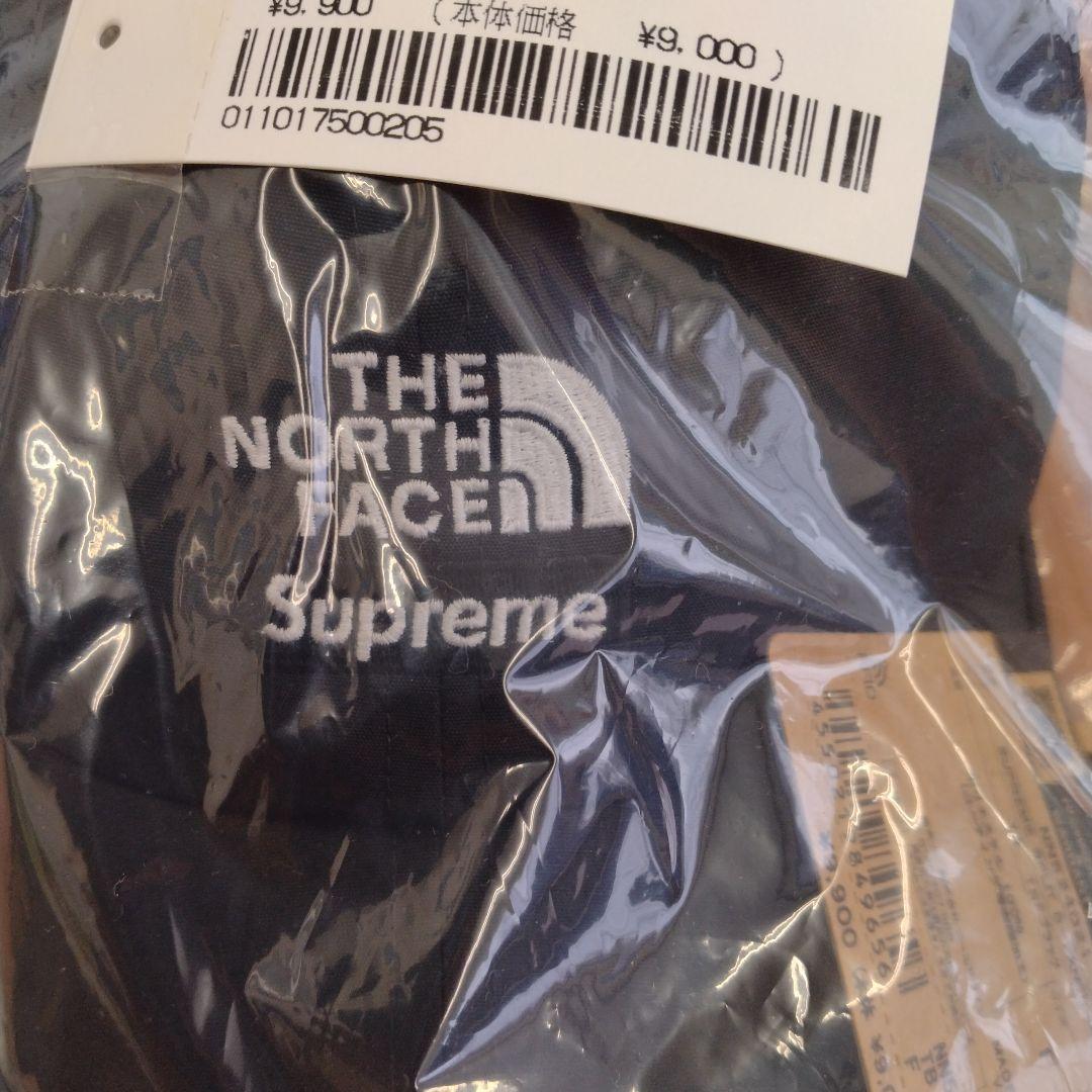 シュプリームノースフェイス