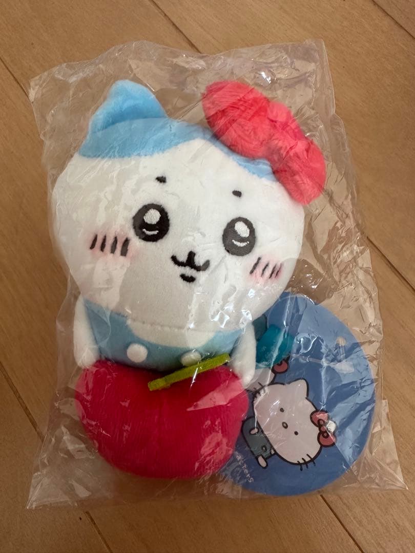 ちいかわ×サンリオキャラクターズ　ひっかけぬいぐるみ