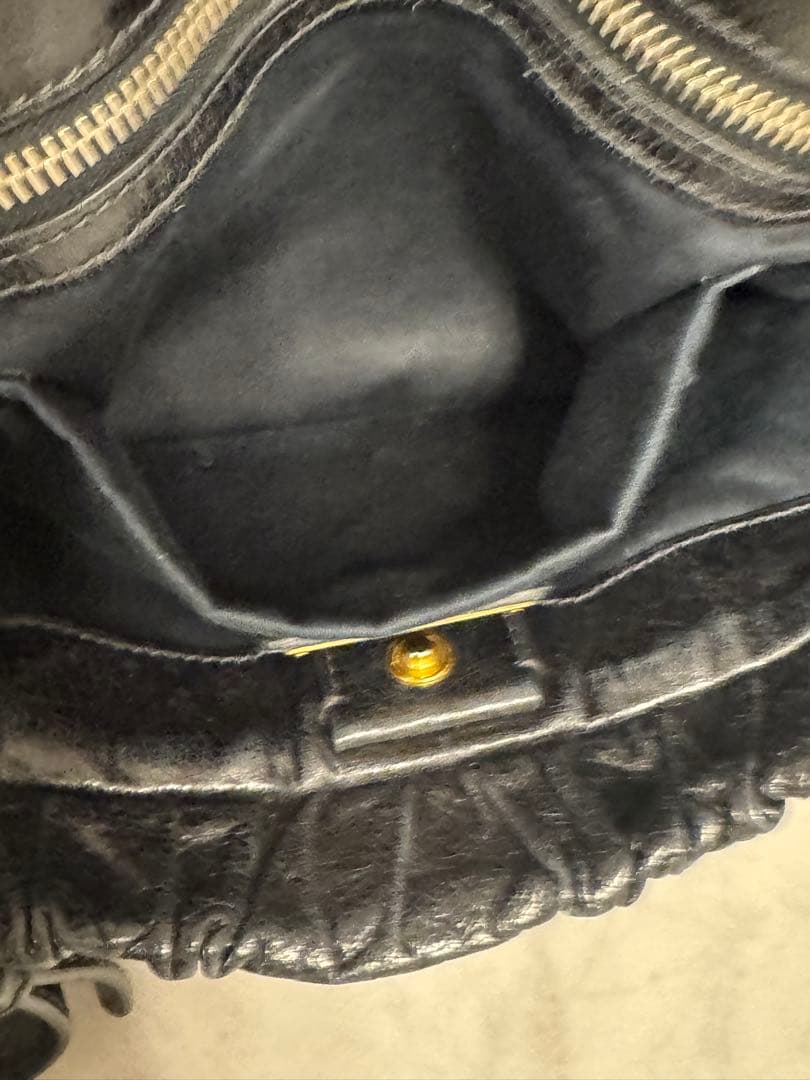 中古　MIU MIU（ミュウミュウ）　レザーハンドバッグ×