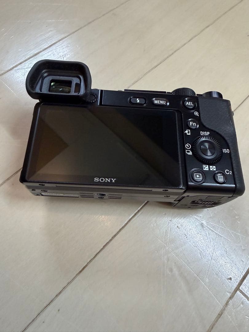 SONY α6100 ミラーレス　デジカメ　中古美品　本体のみ　防湿庫保管