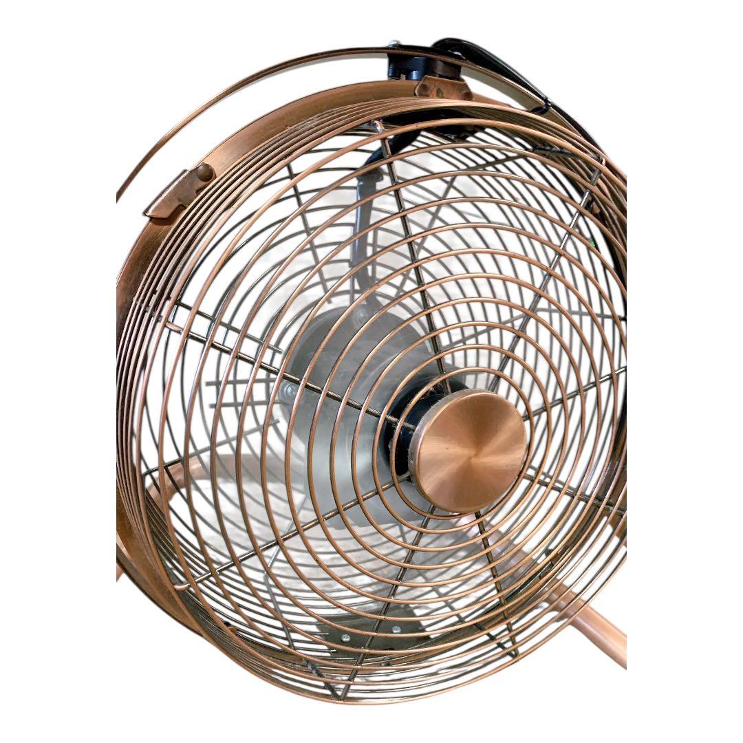 2014年製 メタル三連タワー扇風機　リモコン付き