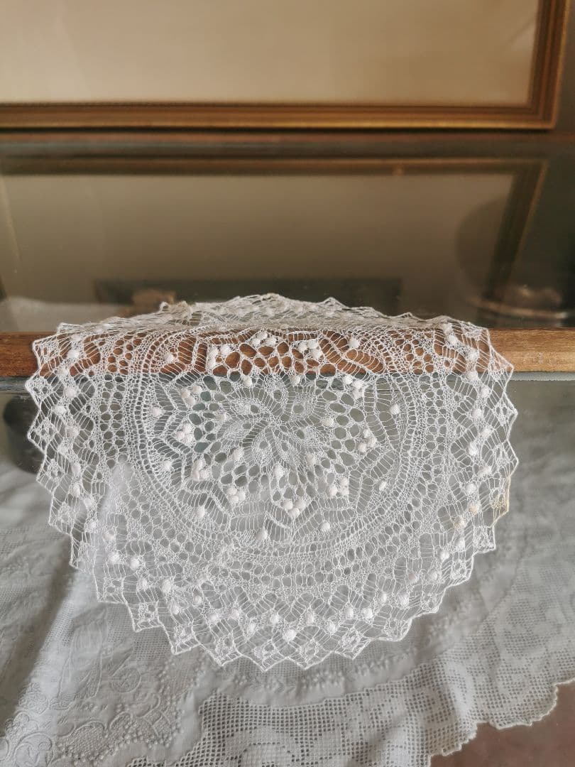 アンティーク ポルトガル レアなアゾレスレース極細糸ドイリー ふわふわの淡雪