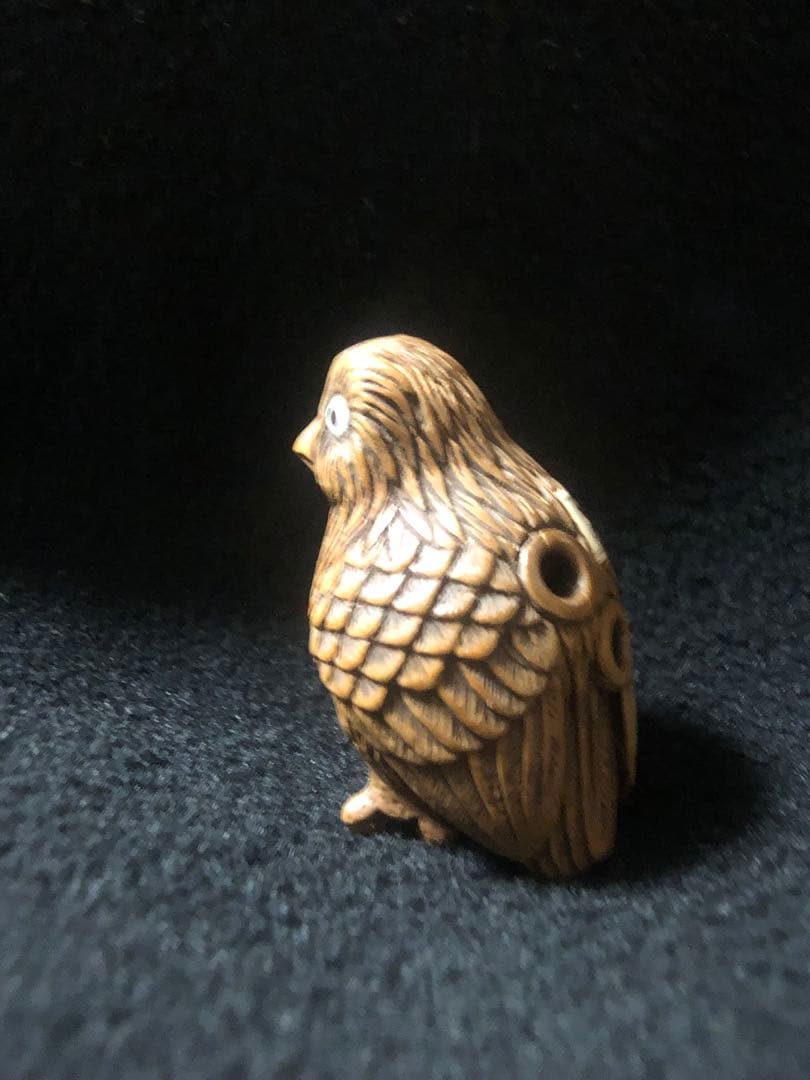 明治時代　木製　木彫　梟　根付　提げ物　骨董アンティーク　在銘