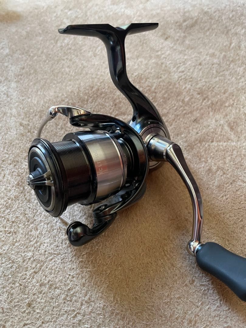 CERTATE FC LT2500S スピニングリール