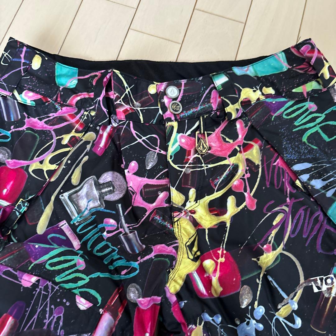 VOLCOM スノーボードウェア 女性用 多色