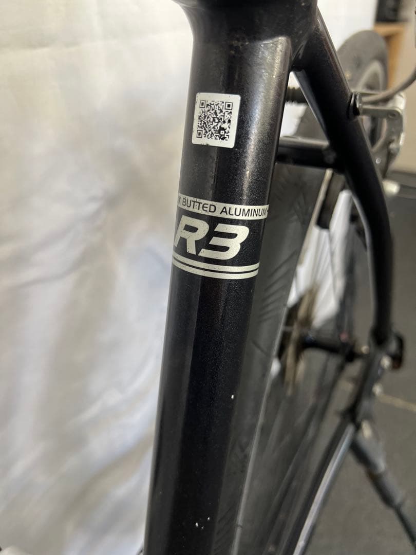 クロスバイク　GIANT ESCAPE R3 ジャイアント　エスケープR3