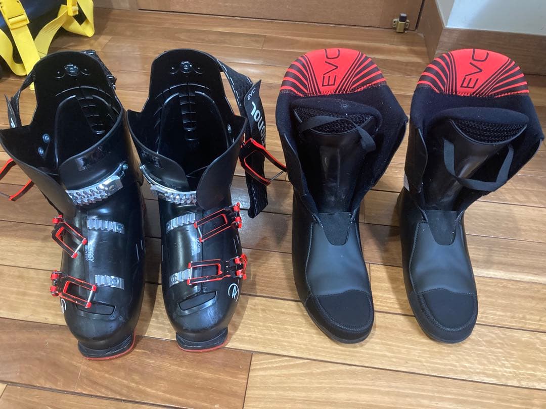 ROSSIGNOLロシニョールEVO70 スキーブーツ　27.5cm