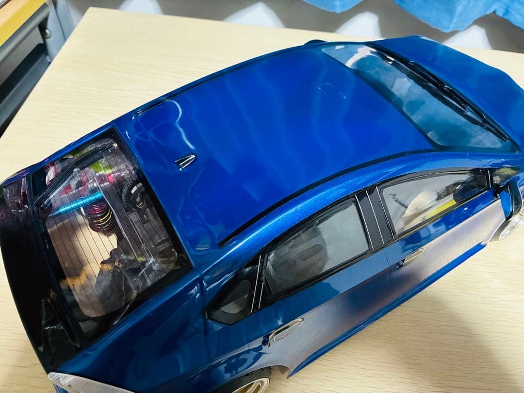 トヨタ プリウス 1/10スケール　ラジコン　ラジコンボディ