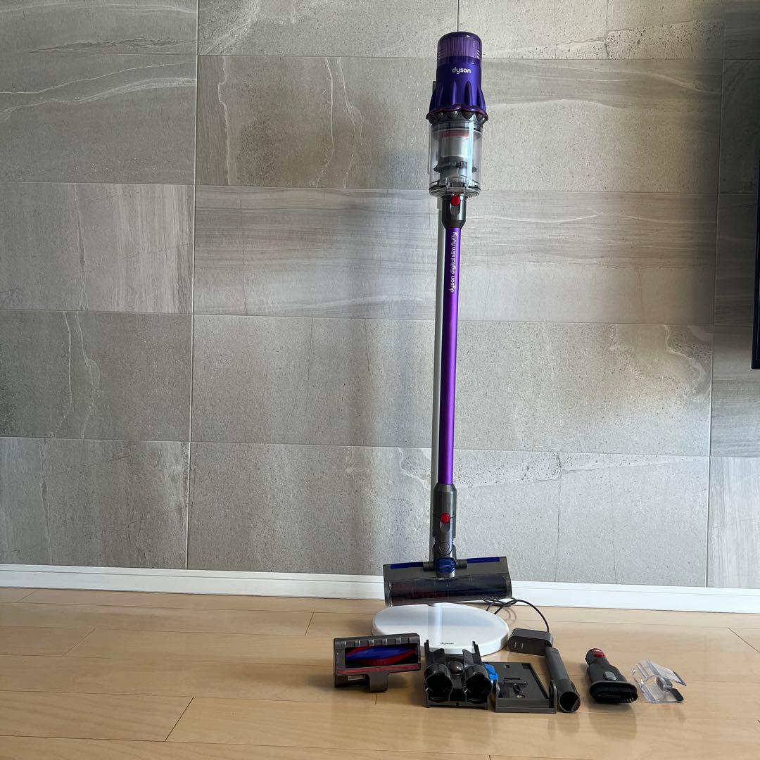 ダイソン Dyson コードレスクリーナー SV18FF 掃除機　充電スタンド付