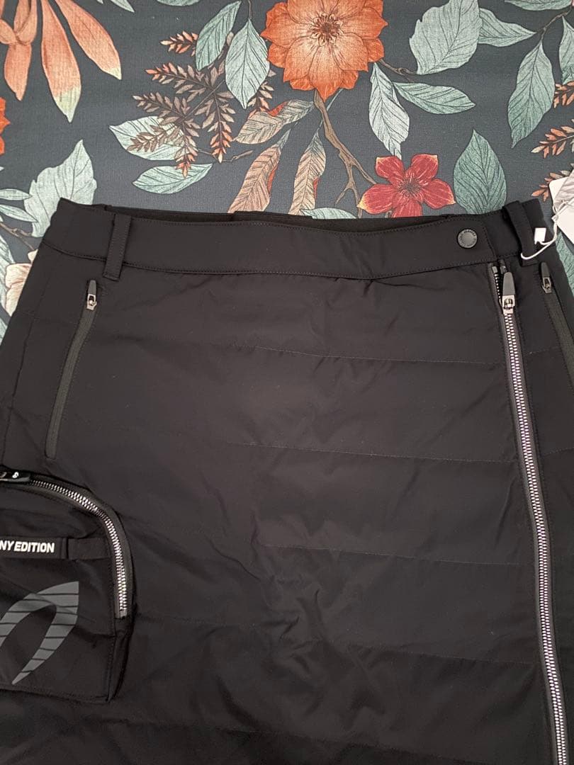 MASTER BUNNY EDITION ブラックダウンスカートサイズ2