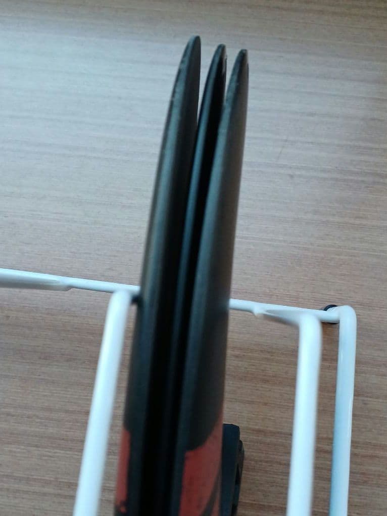 フューチャーフィン ALPHA 5.5 F4 CARBON　RED　トライフィン