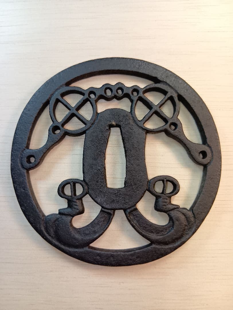 鍔　馬具透かし大鍔　 鑑定書有り