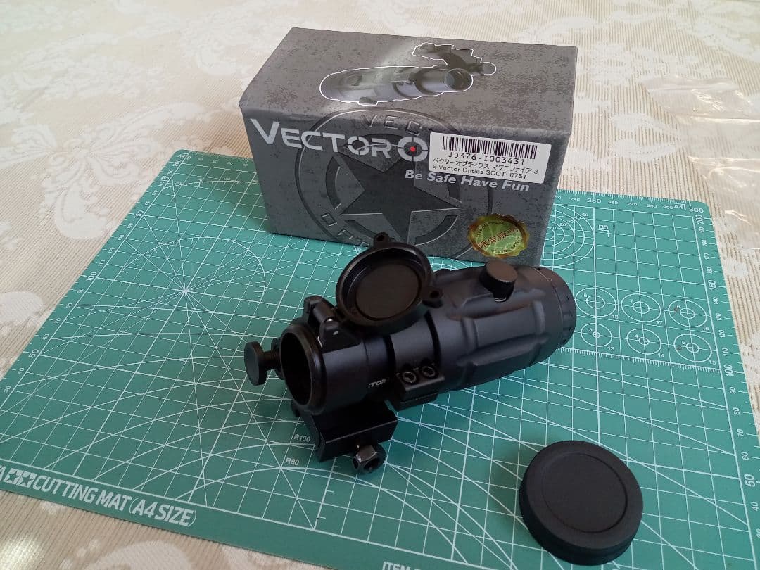 ベクターオプティクス　マグニファイア３　中古