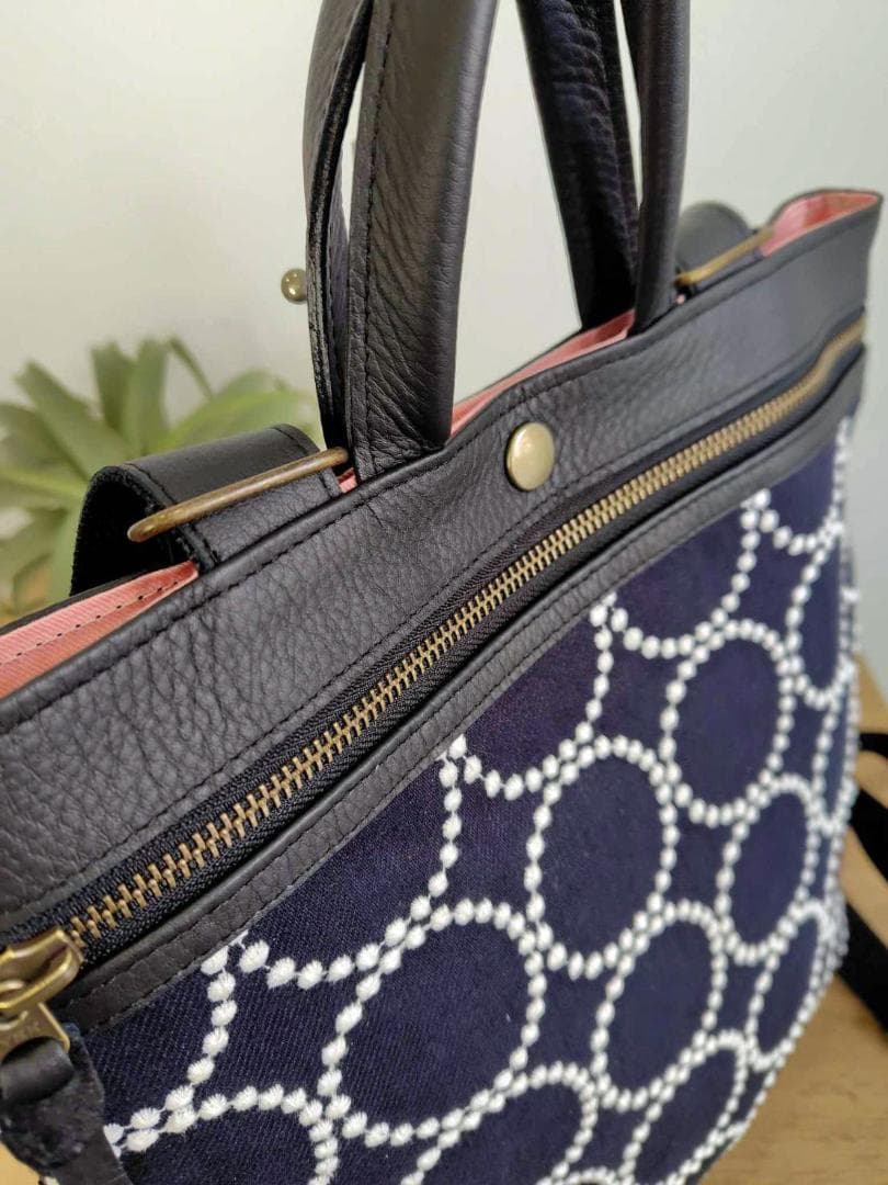 【専用】/2025tambourineタンバリンネイビー×白/牛革A4トー