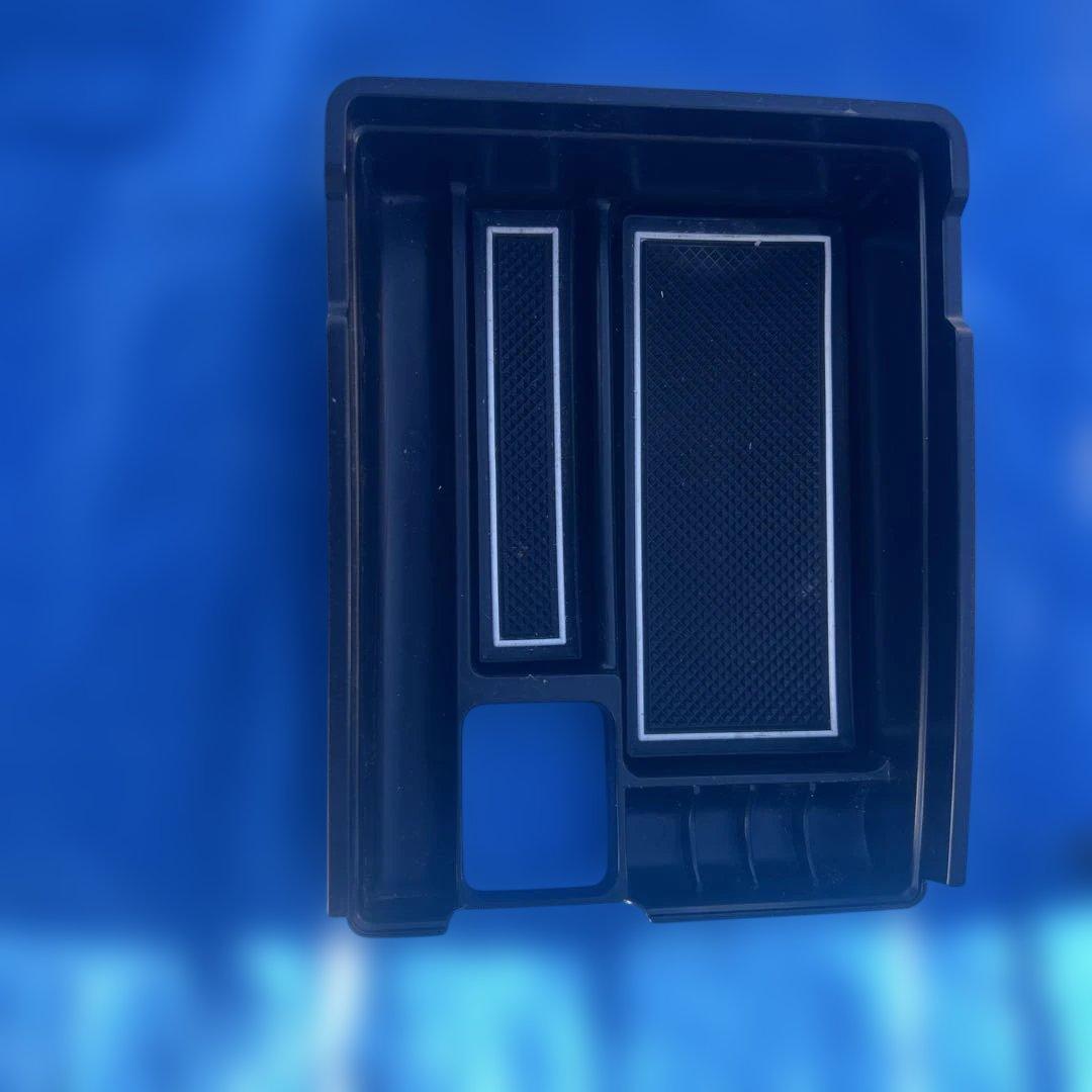 エクストレイル t32 収納　他