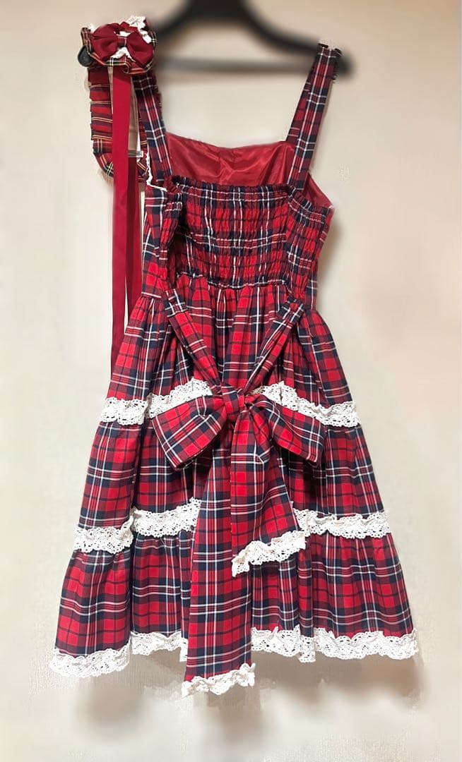 axes femme kawaiiタータンチェックジャンスカ　赤