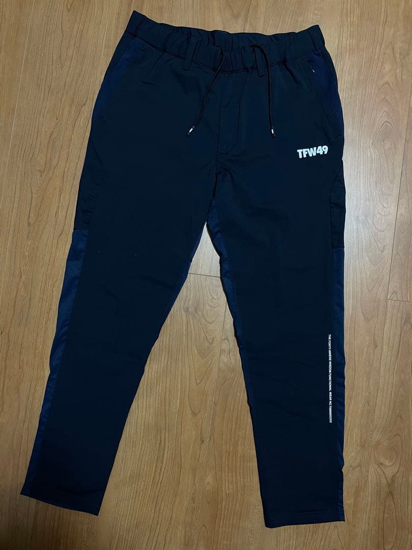 未使用　tfw49 ハイブリッドパンツ L ネイビー　ゴルフ