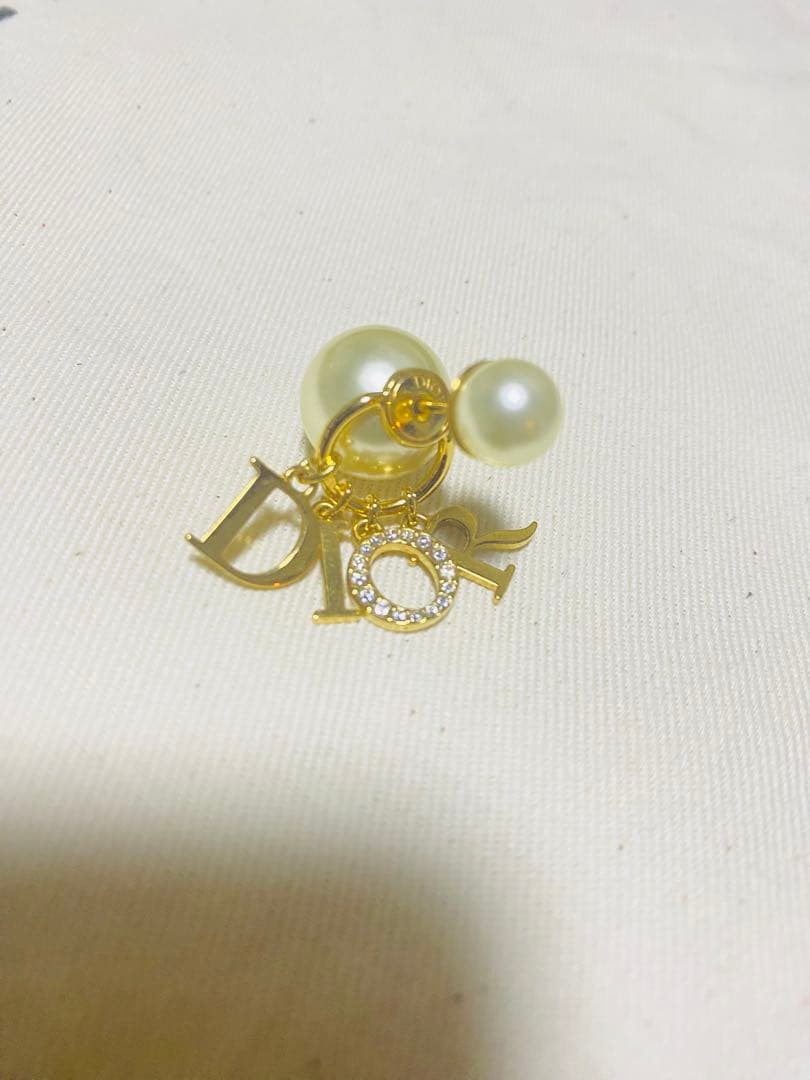 Dior正規品 片耳用ピアス パール ゴールド