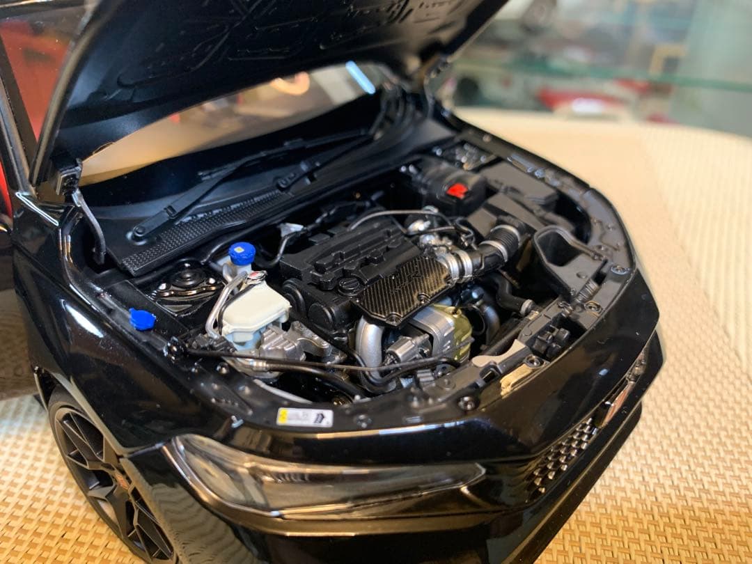 MOTORHELIX 1/18 ホンダシビックtypeR(ブラック)