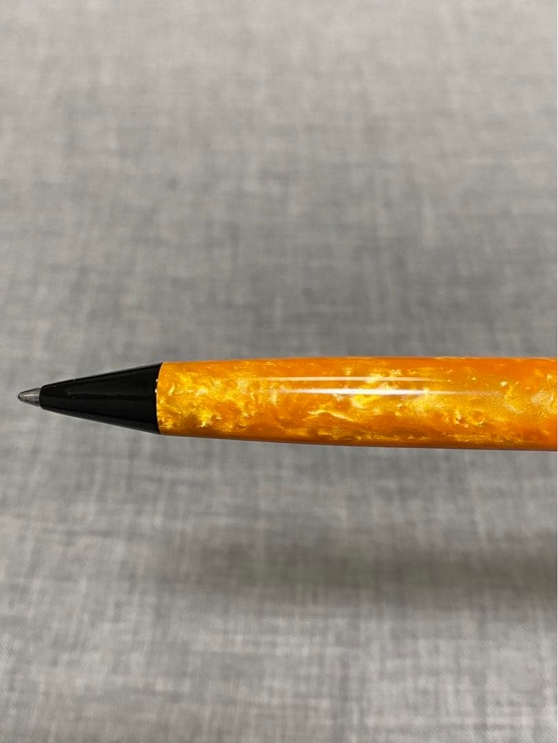 胡桃　ピナイダー ボールペン ラ・グランデ ベレッツァ ロックジャッロ