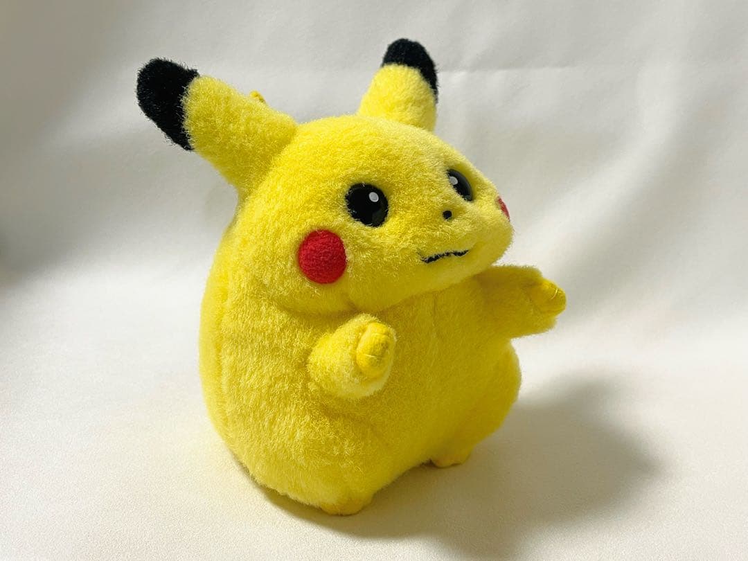 TOMY ピカチュウ ぬいぐるみ 初期 ポケモン