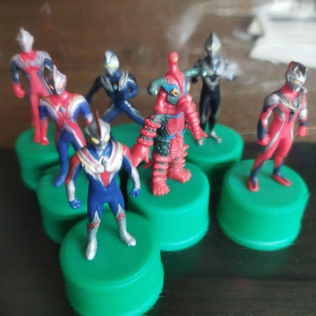 マ*ー様 【美品】ウルトラマンボトルキャップ　シークレット込み全２４種　三ツ矢サ