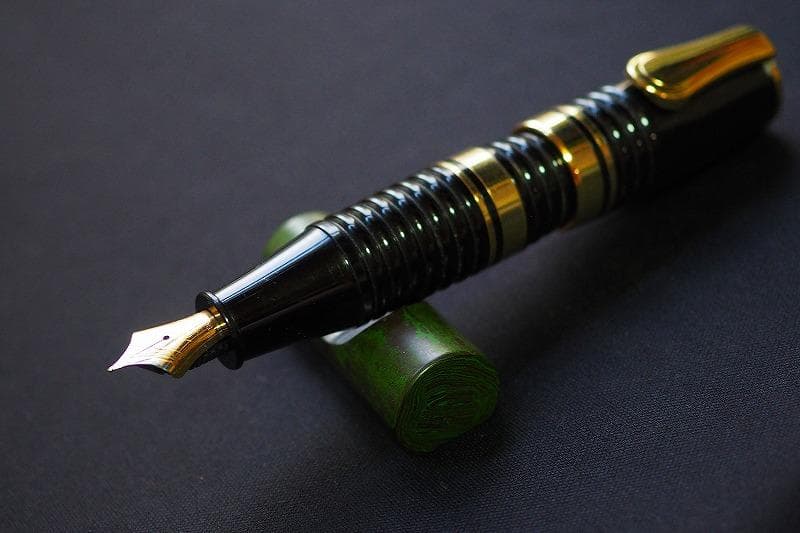 プラチナ Platinum グラマー 万年筆 (中字)