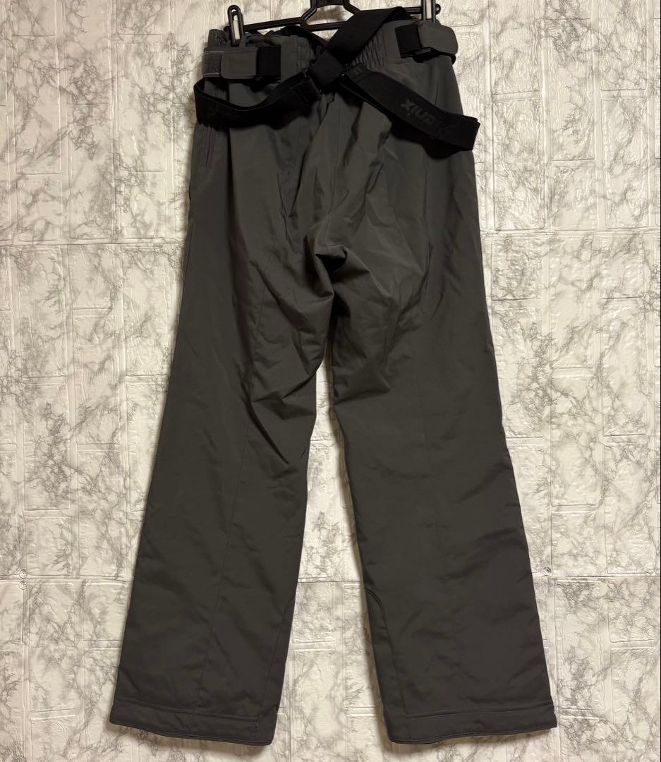 ♦︎良品♦︎ スキーウェア　スノーボードウェア　(ダウンジャケット) レディース