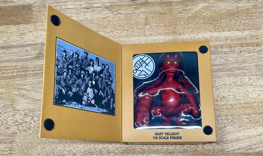 ベビーヘルボーイ 1/6スケールフィギュア