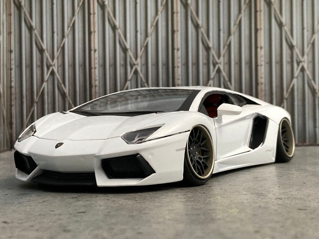 1/24 ランボルギーニ アヴァンタドールLP700-4（カスタム品）