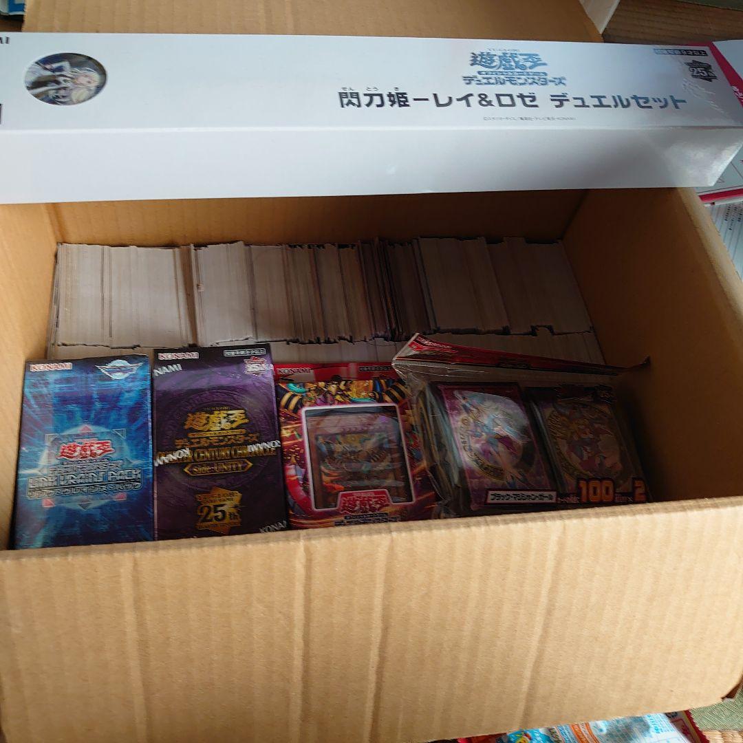 遊戯王大量日版ノーマル＆レア3000枚以上未開封品多数