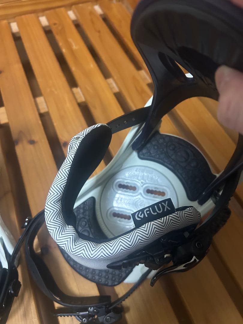 YES BASIC 152 スノーボードFLUX バインディング付き