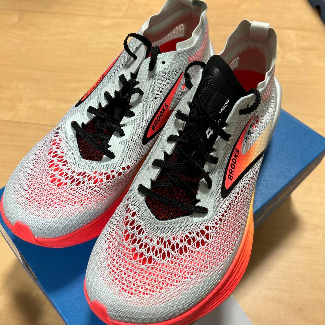 BROOKS ブルックス　ハイペリオンエリート4 25.5 ユニセックス