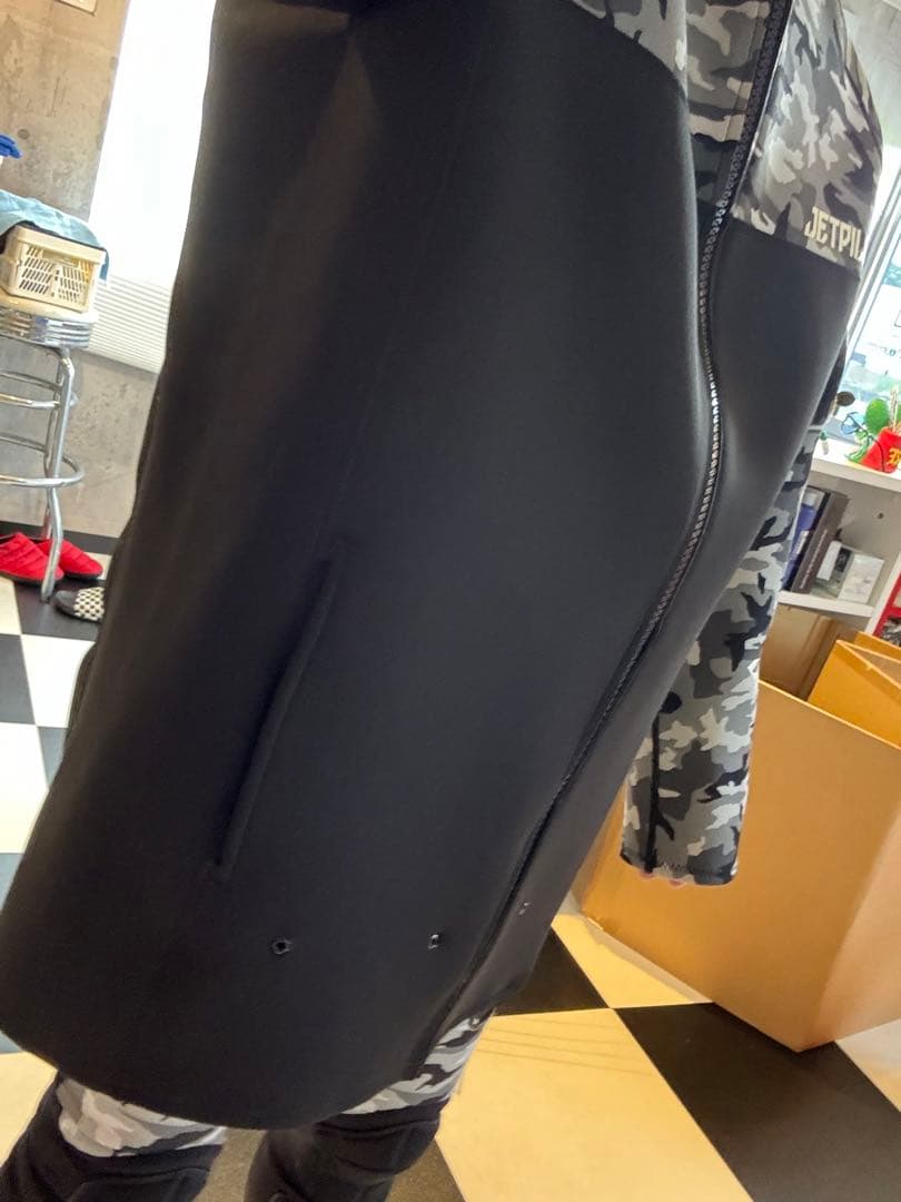 ジェットスキー　ジェットパイロットウェットスーツ上下