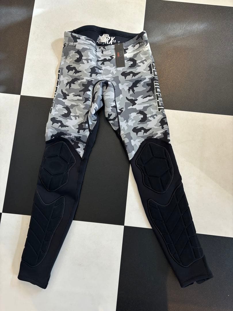 ジェットスキー　ジェットパイロットウェットスーツ上下