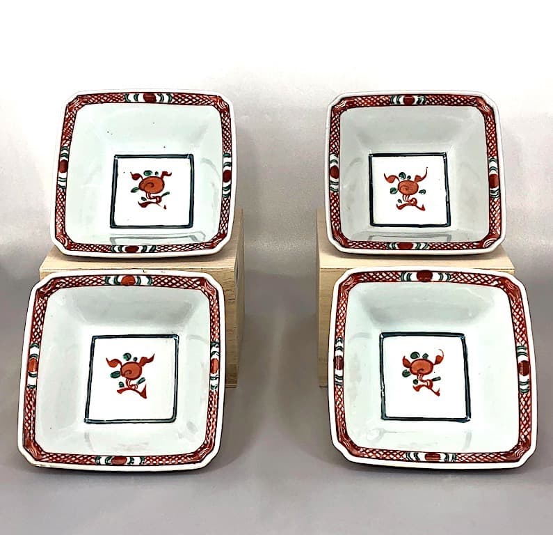 渋草焼　不詳　呉洲赤絵五彩赤玉花卉「玉堂佳器」文鉢　四客揃　無傷　箱合　古物。