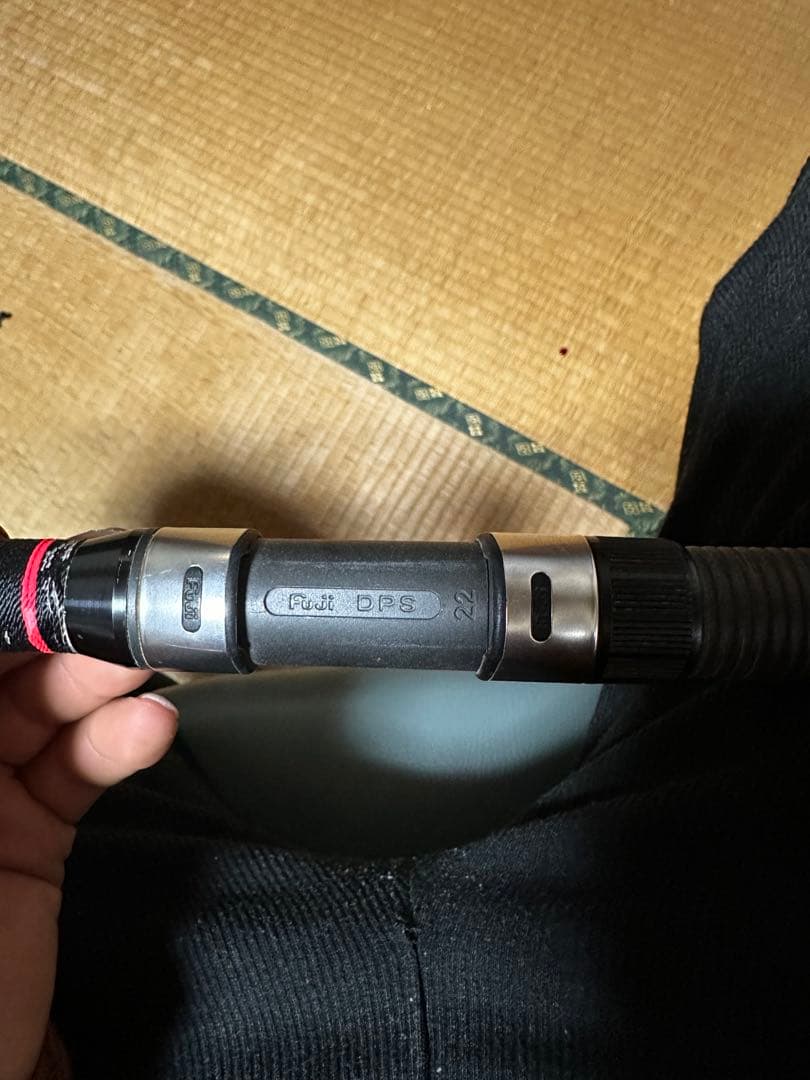 鮎竿 スパイラルガイド 黒赤ストライプ