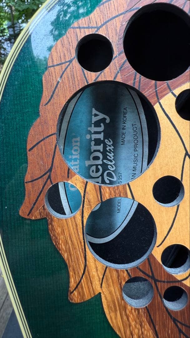 オベーションCelebrity Deluxe CS257（エレアコ）