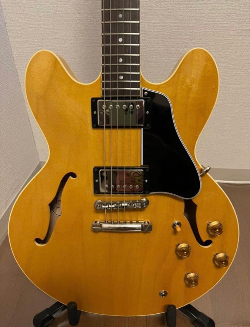 AT135STP セミアコ ギター