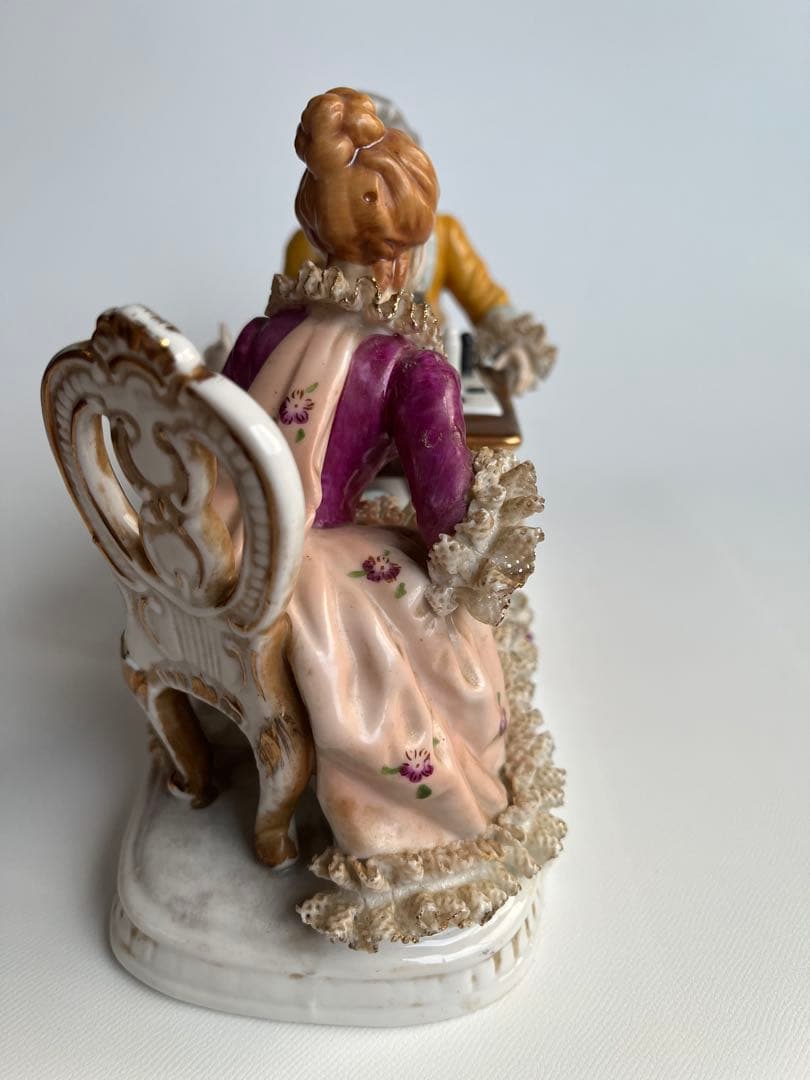 【磁器製アンティーク人形】 昭和から語りかけるセト・ノベルティ　「チェス」