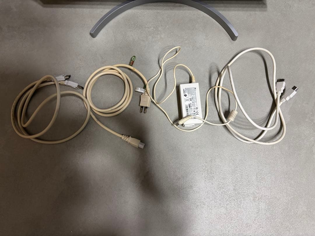 葉*ぱ様 LG 27インチ　モニター　27UL600-W