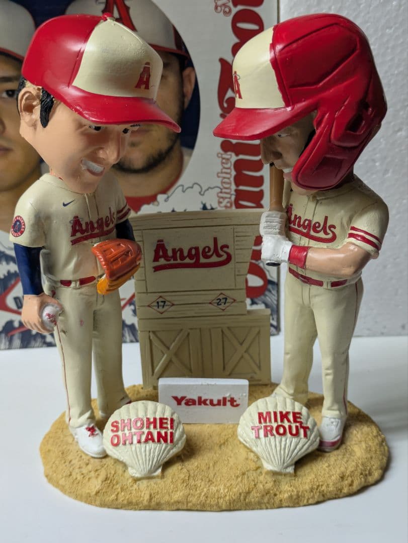 大谷翔平、 マイク・トラウト ダブルボブルヘッドフィギュア