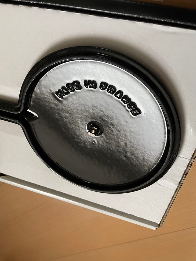 美品　ストウブ　Staub ケトル　ラウンドティーポット　ブラック　黒