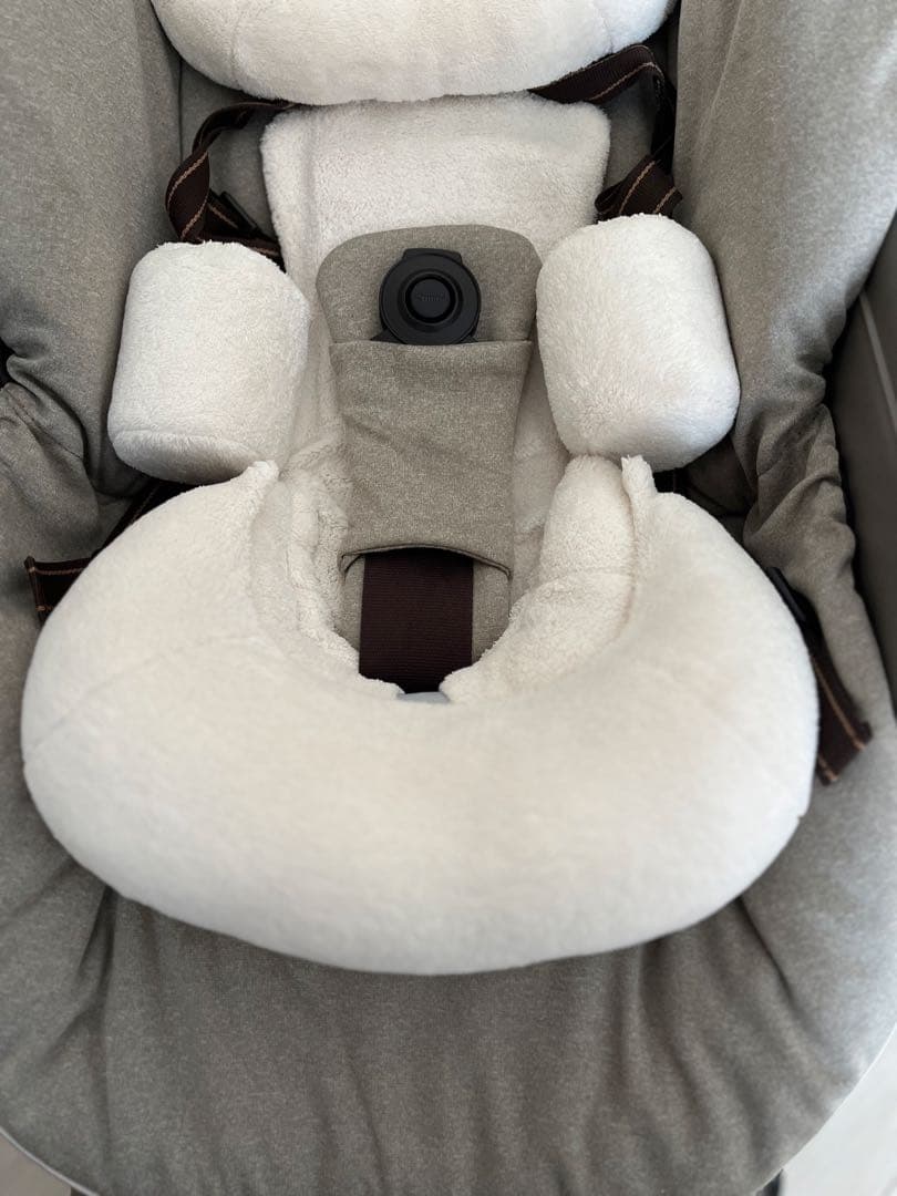 コンビ ネムリラAUTO SWING BEDi エッグショック おやすみドーム