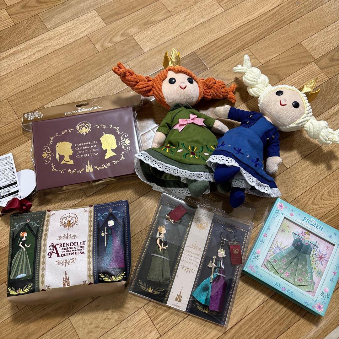ディズニー　ファンタジースプリングス アナと雪の女王 アナとエルサ　まとめ売り