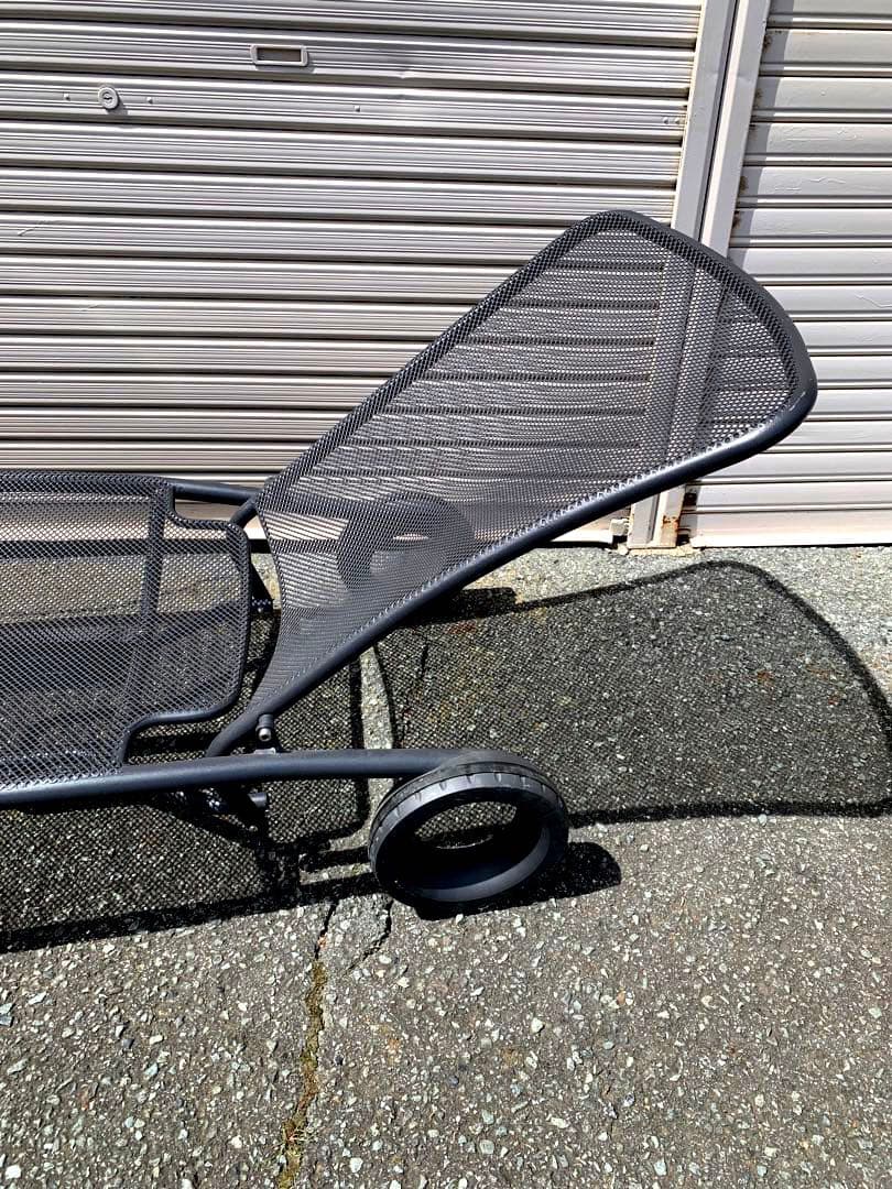 コロ付きメタルガーデンベッド