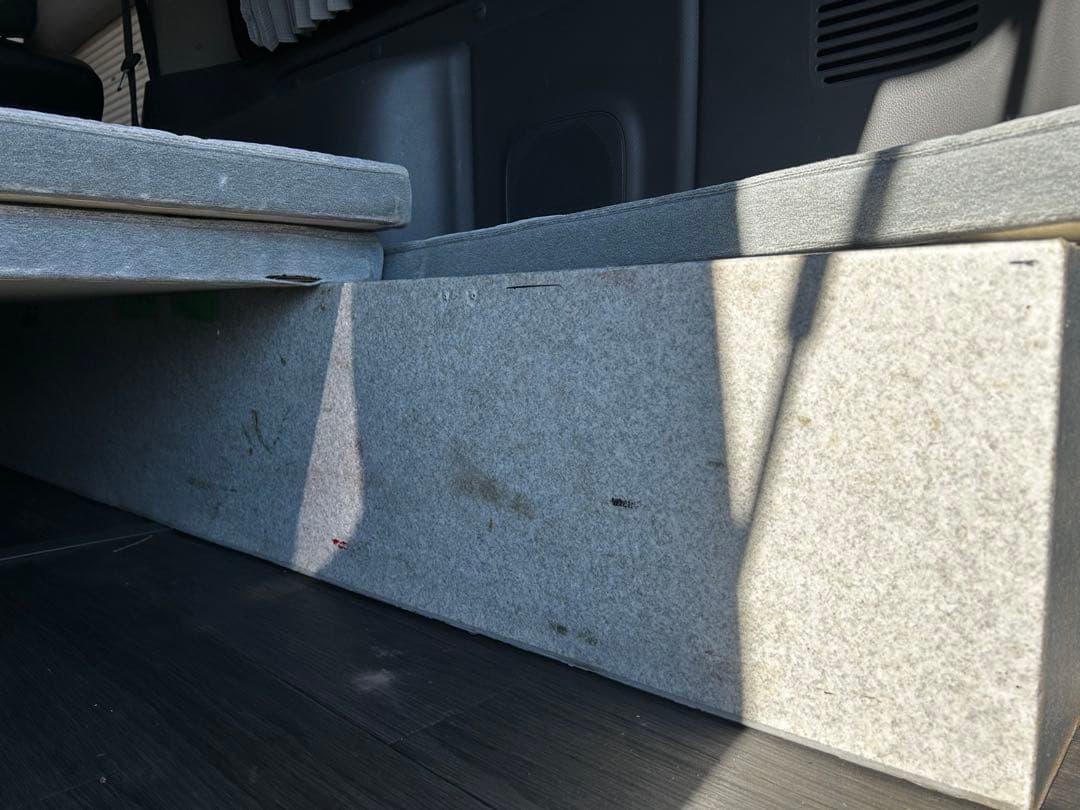 ベッドキット OGUshow キャラバン ハイエース 部品取り？直接引取り希望