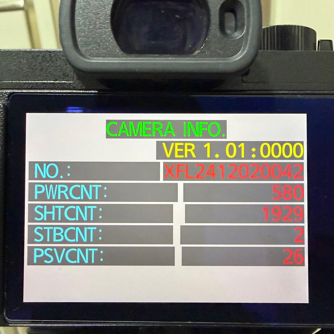 ［美品］LUMIX G100d ダブルズームレンズキット＋テトラポッド